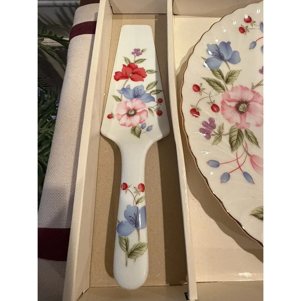 Andrea by Sadek Porcelain Cake Plate and Matching Server Set In Original Box